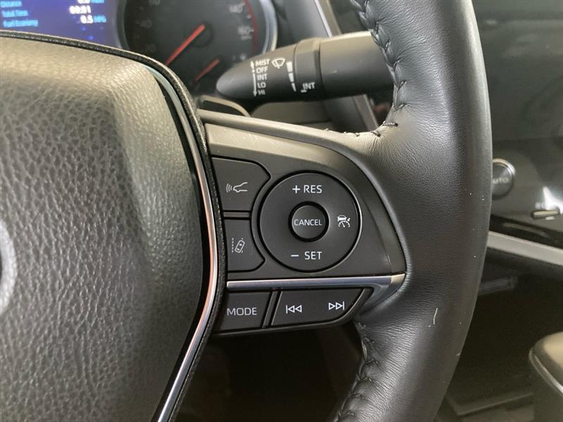 Toyota Camry  2019