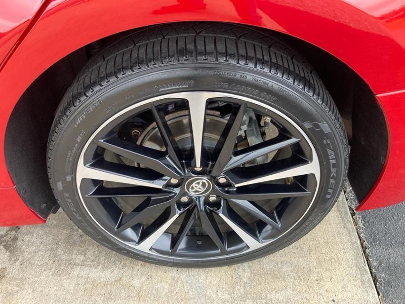 Toyota Camry  2019