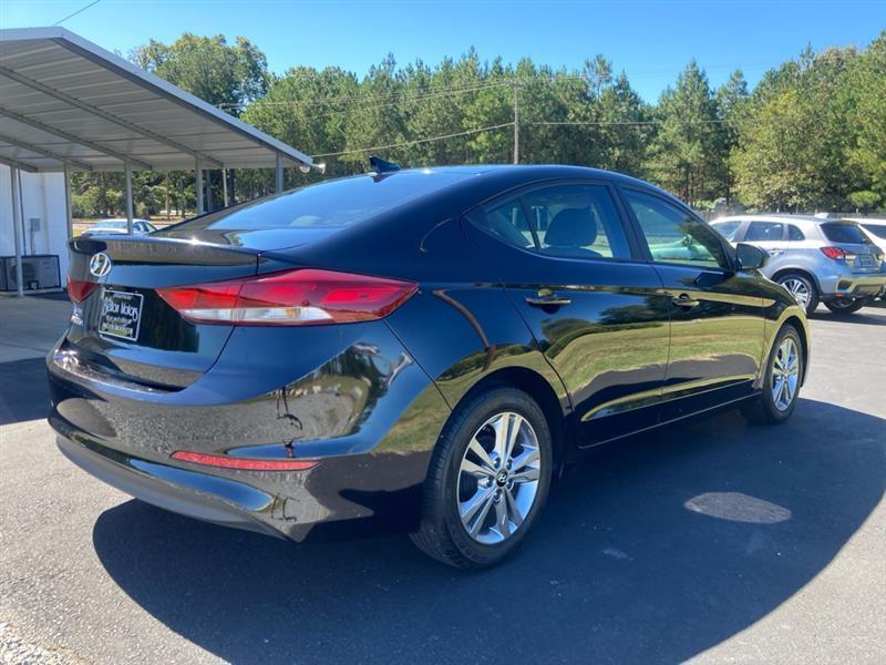 Hyundai Elantra  2017