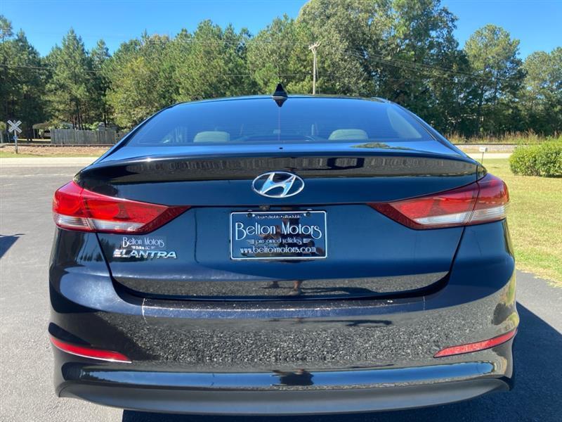 Hyundai Elantra  2017