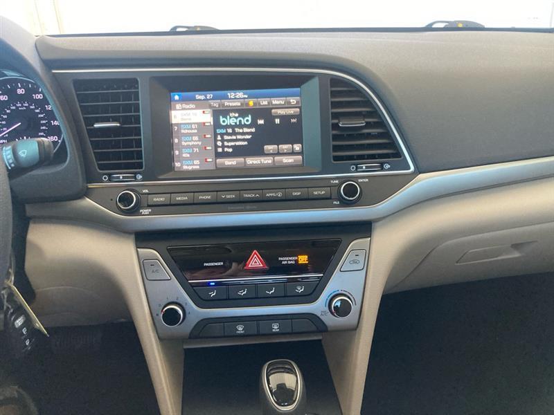 Hyundai Elantra  2017