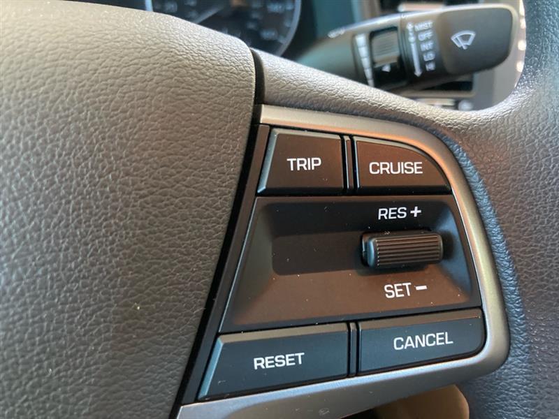Hyundai Elantra  2017