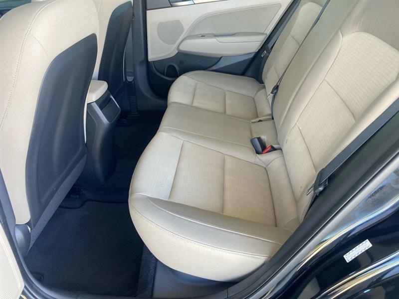 Hyundai Elantra  2017