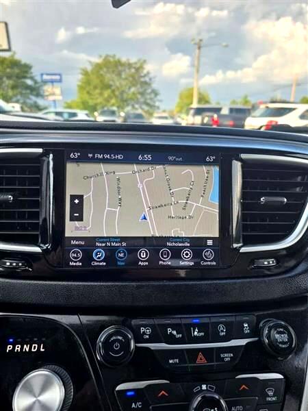 Chrysler Pacifica Touring-L Plus 2020 Chrysler Pacifica Touring-L Plus 2020