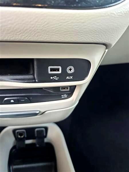 Chrysler Pacifica Touring-L Plus 2020 Chrysler Pacifica Touring-L Plus 2020