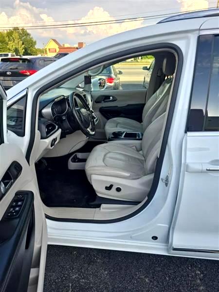 Chrysler Pacifica Touring-L Plus 2020 Chrysler Pacifica Touring-L Plus 2020