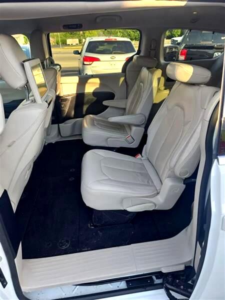 Chrysler Pacifica Touring-L Plus 2020 Chrysler Pacifica Touring-L Plus 2020