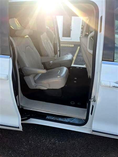 Chrysler Pacifica Touring-L Plus 2020 Chrysler Pacifica Touring-L Plus 2020