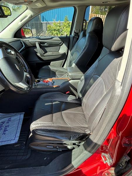 Chevrolet Traverse 2LT AWD 2013 Chevrolet Traverse 2LT AWD 2013