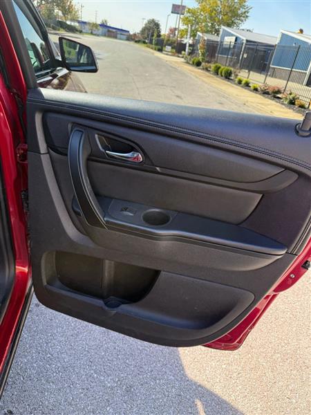 Chevrolet Traverse 2LT AWD 2013 Chevrolet Traverse 2LT AWD 2013
