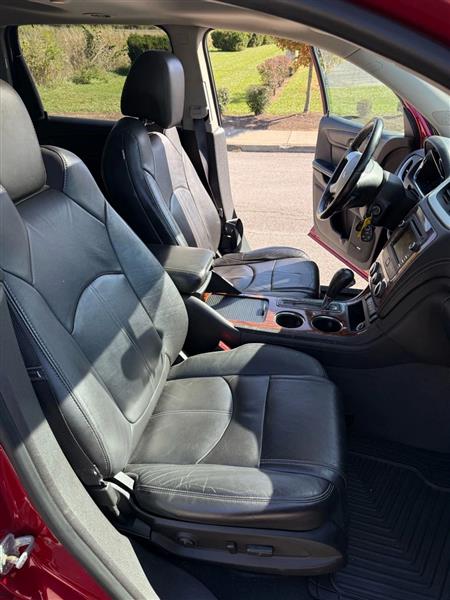 Chevrolet Traverse 2LT AWD 2013 Chevrolet Traverse 2LT AWD 2013