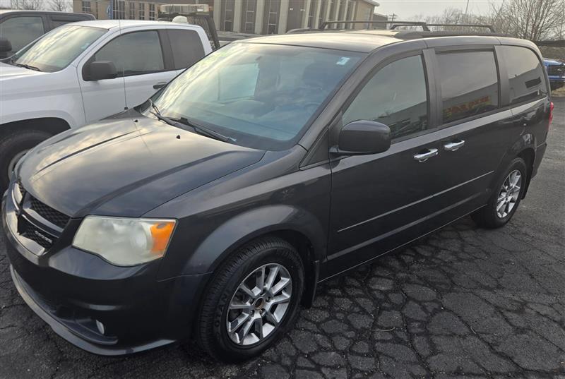 2011 Dodge Grand Caravan R/T's photo