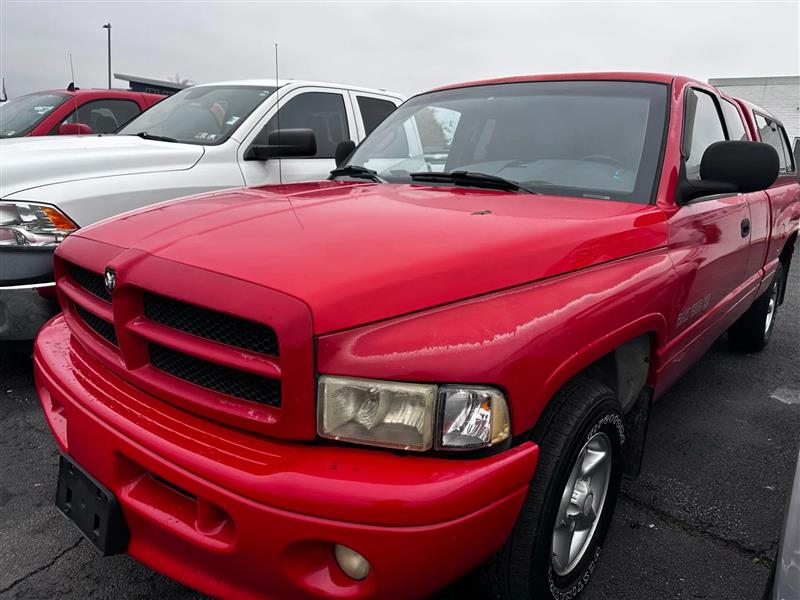 2001 Dodge Ram Pickup's photo