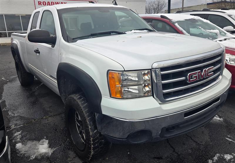 2013 GMC Sierra 1500 SL's photo