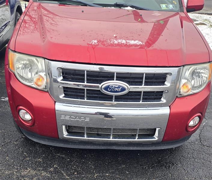 2012 Ford Escape Limited's photo