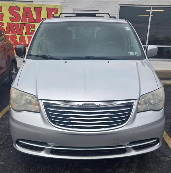 2012 Chrysler Town & Country Touring