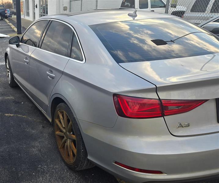 Audi A3 2.0T Premium Sedan quattro S tronic 2015