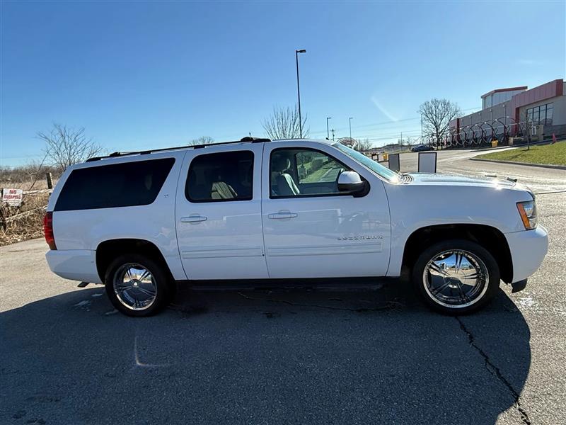 Chevrolet Suburban LT 1500 2WD 2013