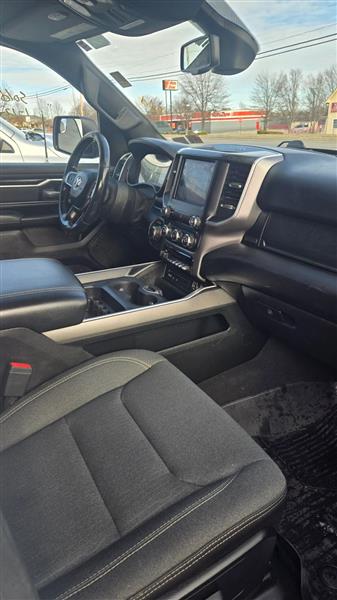 RAM 1500 Big Horn Crew Cab SWB 4WD 2019