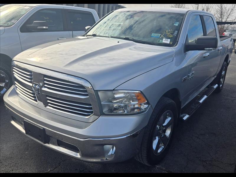 RAM 1500 SLT Crew Cab SWB 4WD 2014