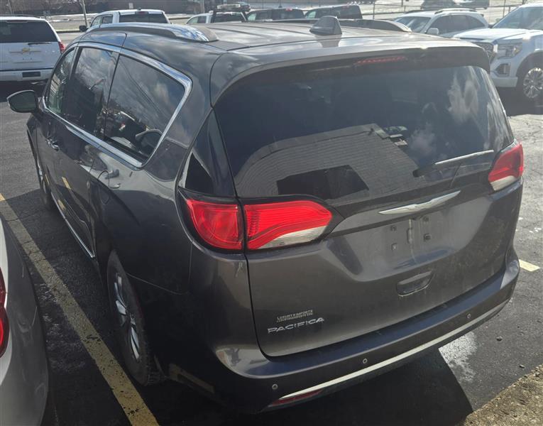 Chrysler Pacifica Touring-L Plus 2017