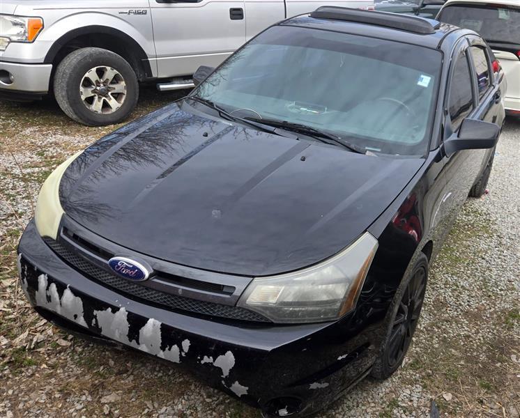 2010 Ford Focus SES Sedan