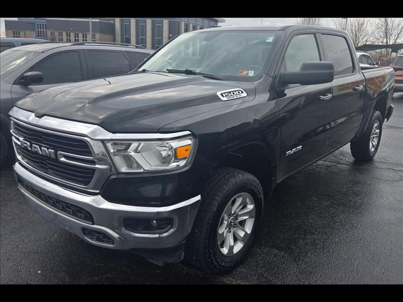 RAM 1500 Big Horn Crew Cab SWB 4WD 2020