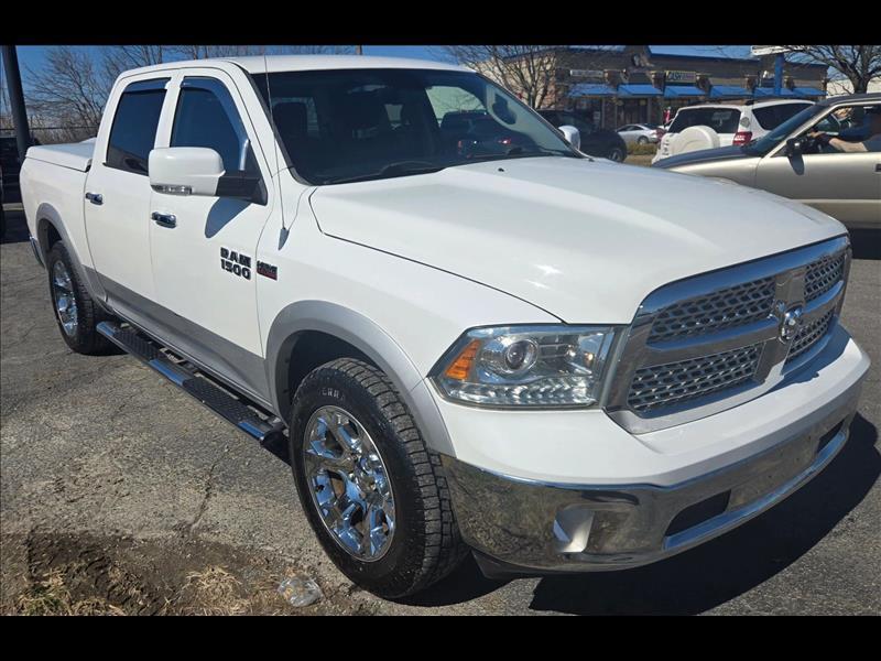 RAM 1500 Laramie Crew Cab SWB 4WD 2013
