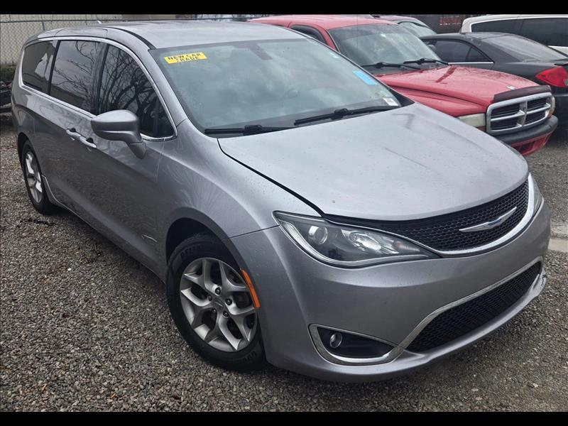 2018 Chrysler Pacifica Touring Plus