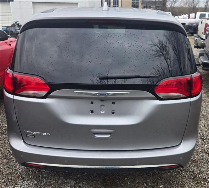 Chrysler Pacifica Touring Plus 2018