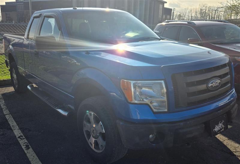 Ford F-150 STX SuperCab 6.5-ft. Bed 4WD 2010