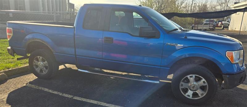 Ford F-150 STX SuperCab 6.5-ft. Bed 4WD 2010