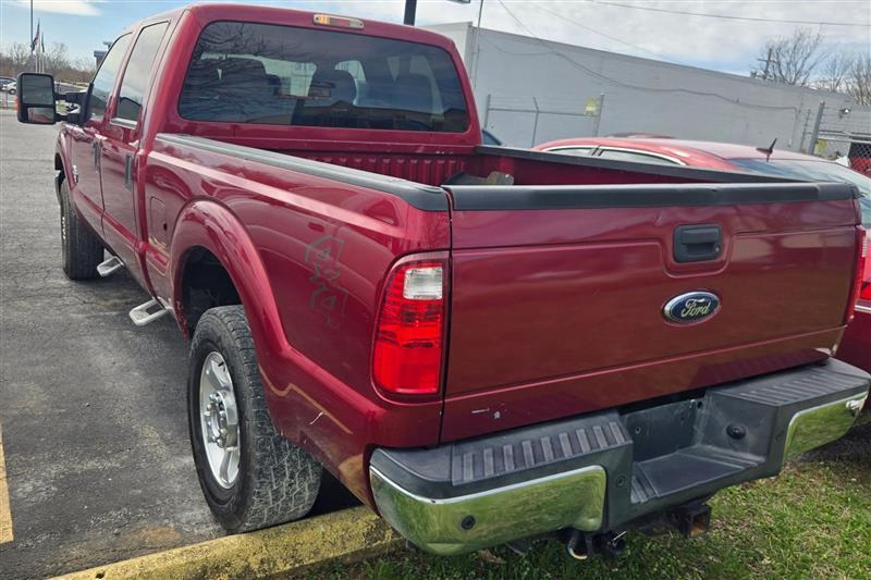 Ford F-250 SD XLT Crew Cab 4WD 2016