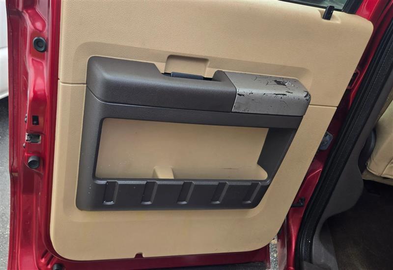 Ford F-250 SD XLT Crew Cab 4WD 2016