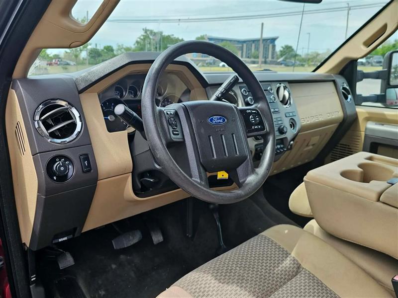 Ford F-250 SD XLT Crew Cab 4WD 2016