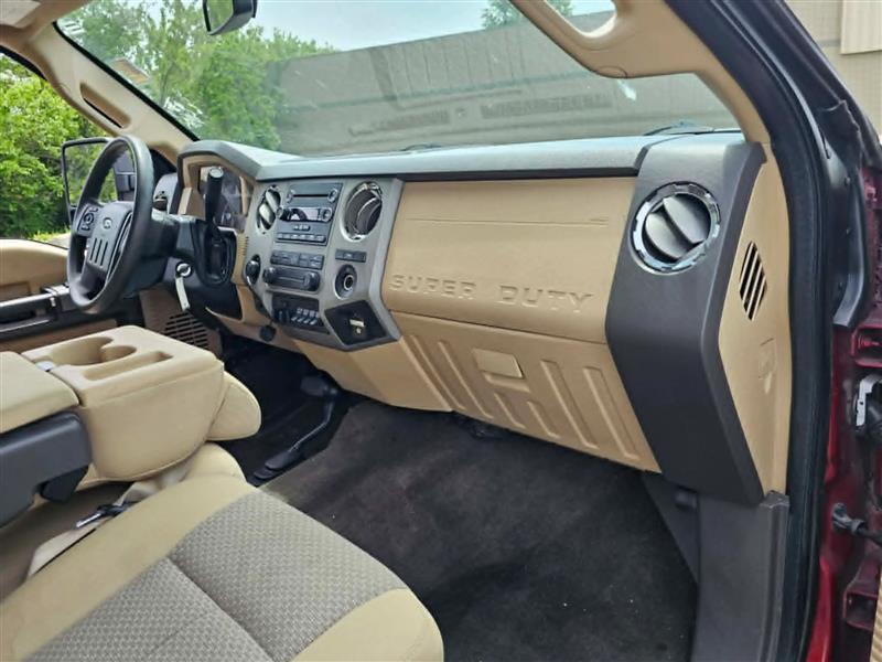 Ford F-250 SD XLT Crew Cab 4WD 2016
