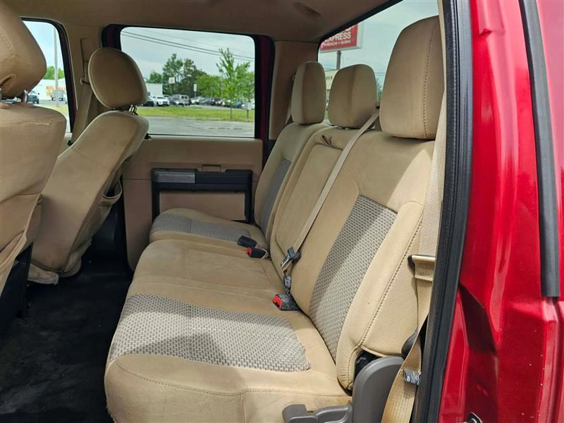 Ford F-250 SD XLT Crew Cab 4WD 2016