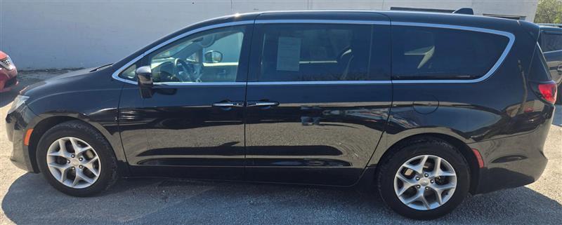 Chrysler Pacifica Touring Plus 2018