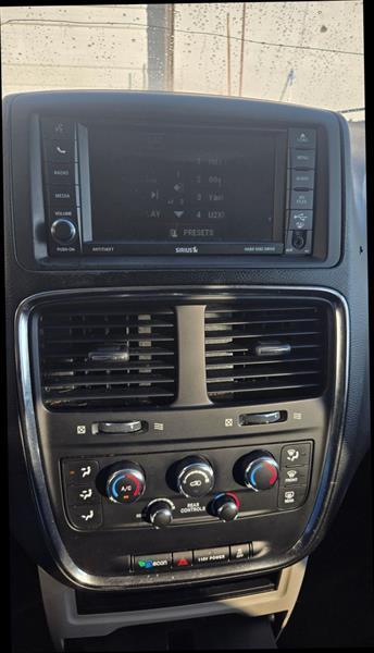 Dodge Grand Caravan SE 2017