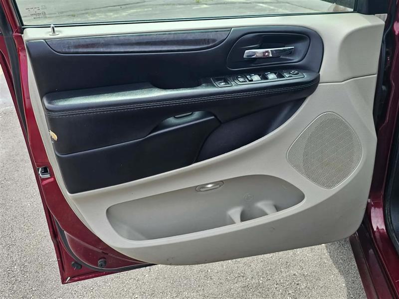 Dodge Grand Caravan SE 2017