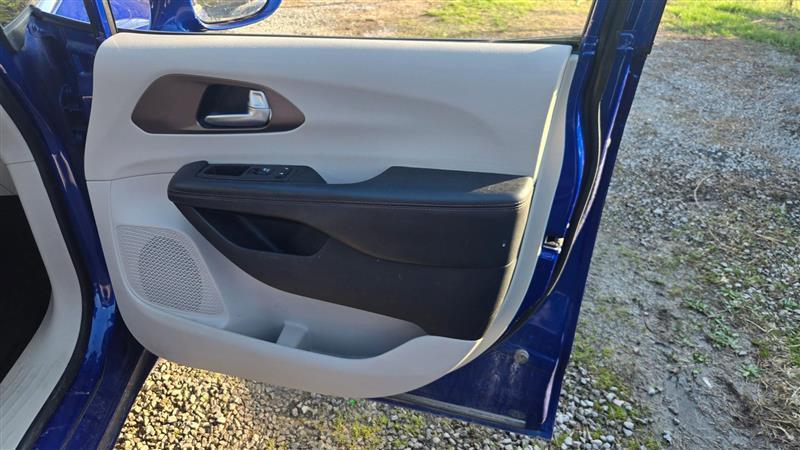 Chrysler Pacifica Touring-L Plus 2018