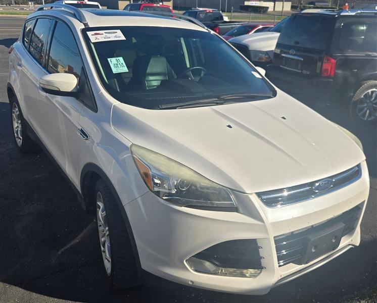 Ford Escape Titanium 4WD 2014