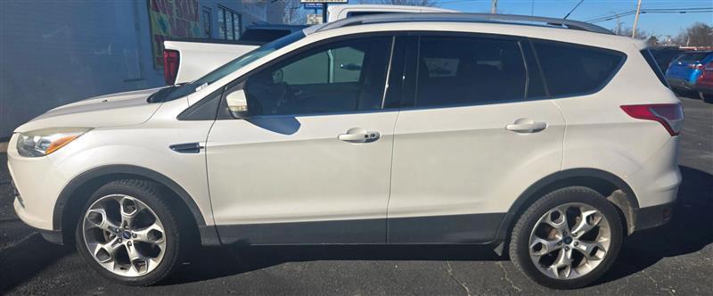 Ford Escape Titanium 4WD 2014