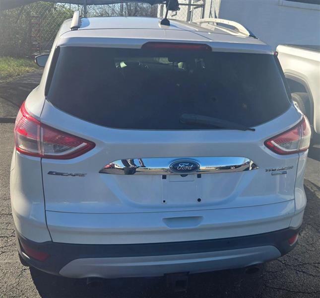 Ford Escape Titanium 4WD 2014