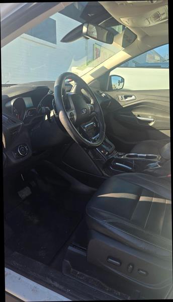 Ford Escape Titanium 4WD 2014