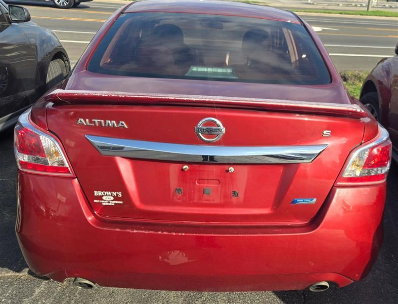 Nissan Altima 2.5 S 2013