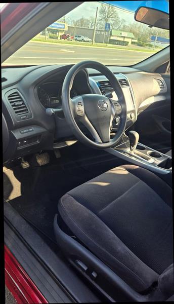Nissan Altima 2.5 S 2013