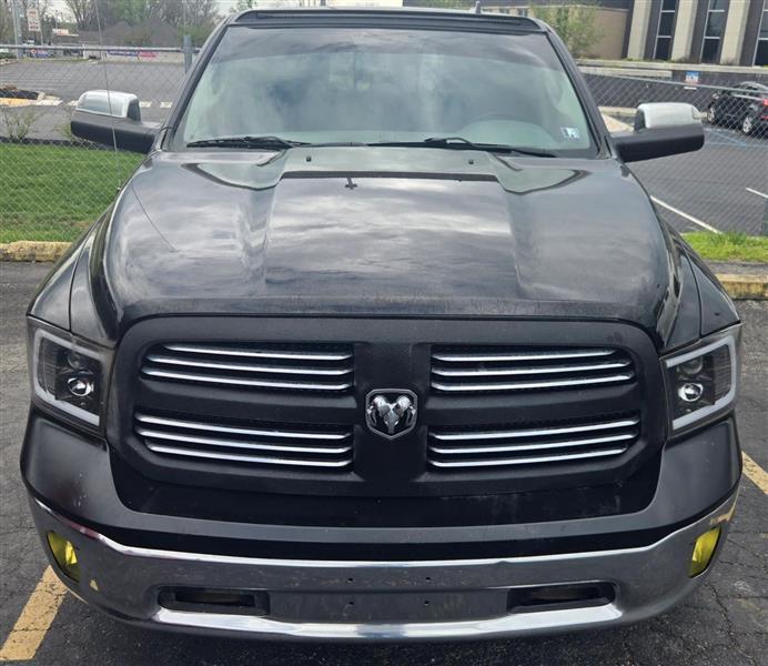 2016 RAM 1500 Big Horn 4x4 Crew Cab 5'7's photo