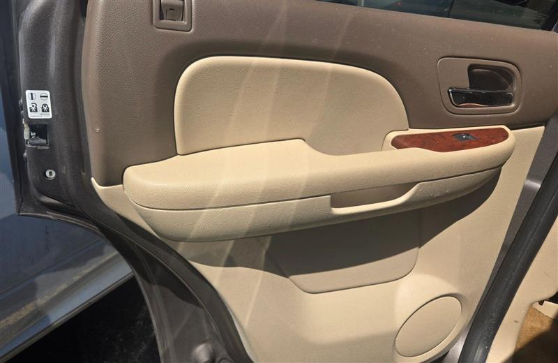 Chevrolet Tahoe LT 4WD 2012