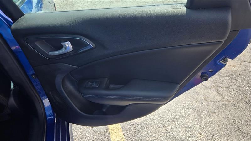 Chrysler 200 S AWD 2015